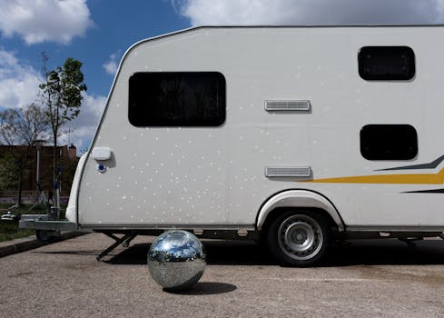 Bezpečně na cestu: Jak správně připravit jízdu s přívěsem